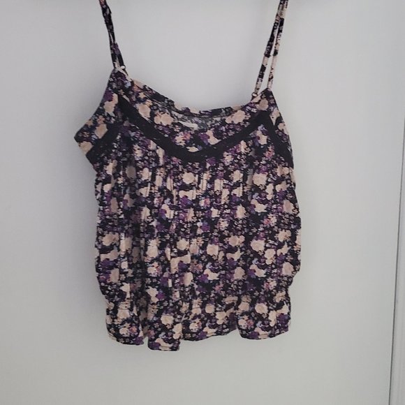 Garage Tops - Floral crop top